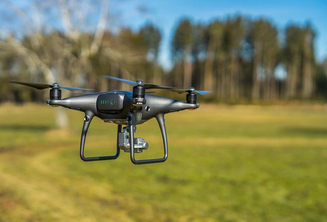 Experience the Magic of Drone Lights: Illuminating Nights